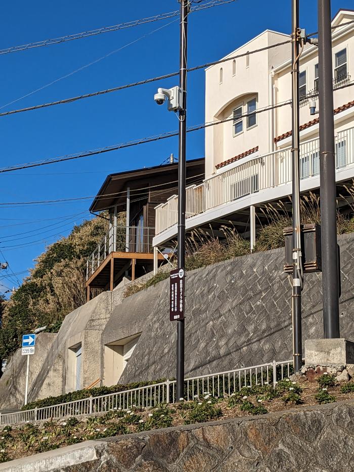 江ノ島電鉄鎌倉高校前駅付近