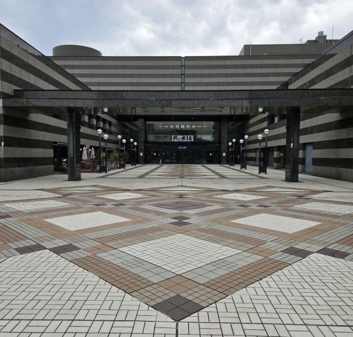 芸術館エントランス